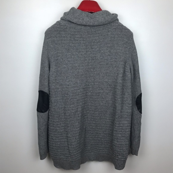 Evolution by Cyrus Turtle Neck Pullover Sweater - Picture 2 of 9